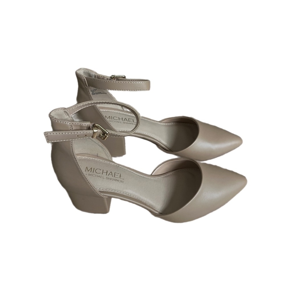 Never Worn Michael Shannon Tan/Nude Pointed Toe Block Heel with Ankle Strap